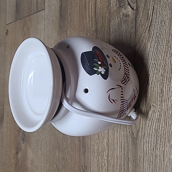 NIB 2011 LIMITED EDITION BETTER HOMES AND GARDENS SCENTED WAX WARMER SNOWMAN - Picture 5 of 8